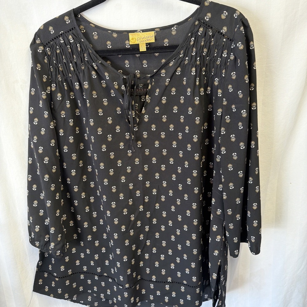 Princess Vera Wang Long Sleeve Gold White Black Floral print Blouse Size Large